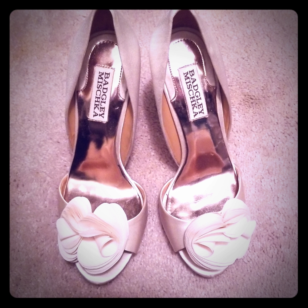 Badgley Mischka Ivory Blossom d'Orsay Pumps Heels